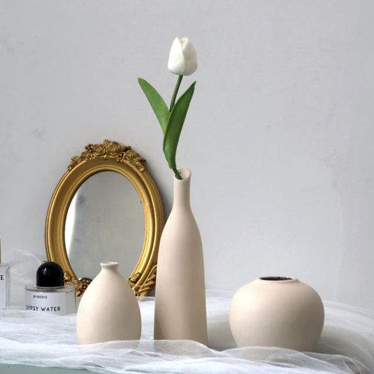 Minimalist Ceramic Bud Vase Set